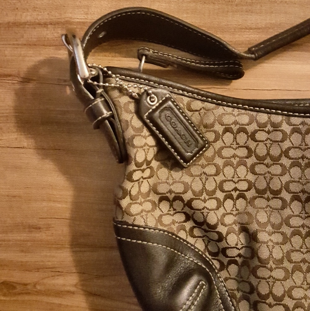 Coach Purse - Picture 2 of 4